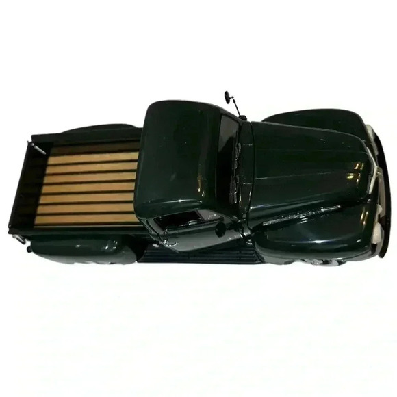 1951 Ford F150 Model series - Army Green New in Box - Picture 3 of 9